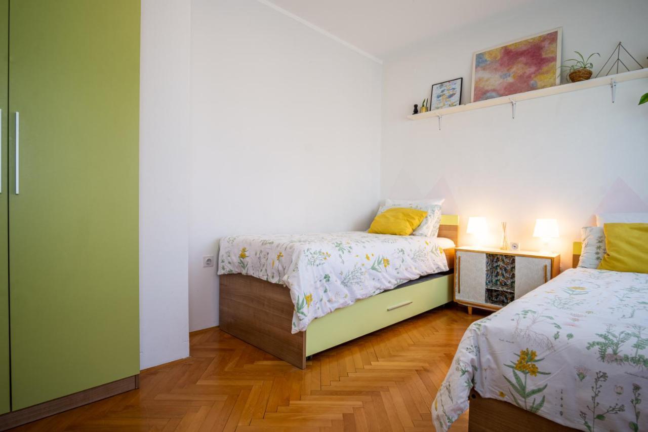 Spacious Apartment By The Sea 8+4 Pula Extérieur photo