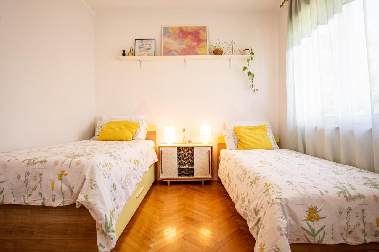 Spacious Apartment By The Sea 8+4 Pula Extérieur photo
