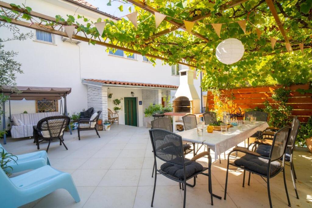 Spacious Apartment By The Sea 8+4 Pula Extérieur photo